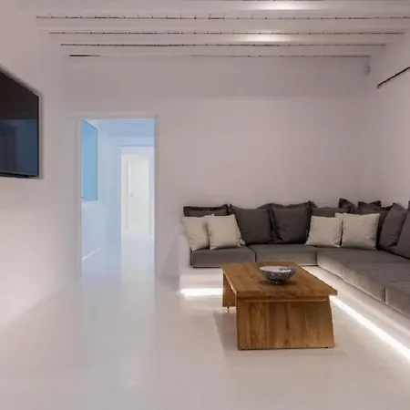 Tana * Ornos (Mykonos)
